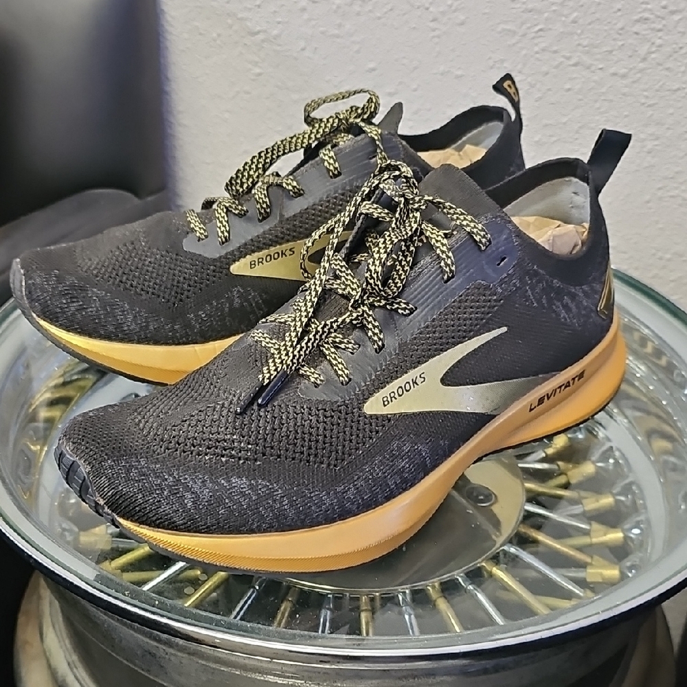 Brooks Women's Black and Gold Running Shoes. Hardly Worn See Soles.